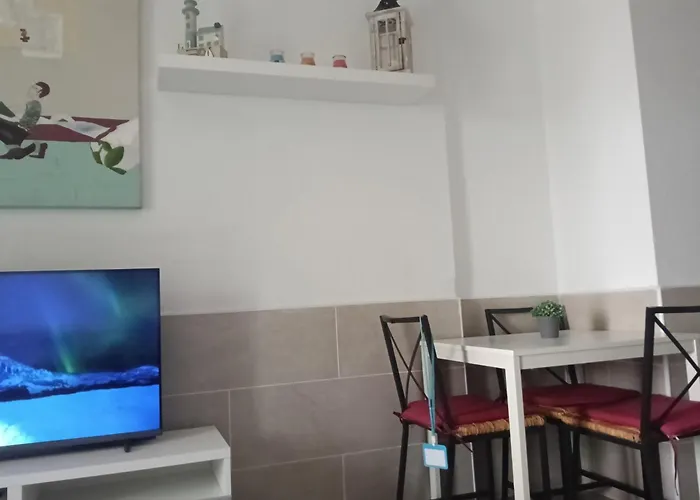 Puerta Del Sol Apartment *